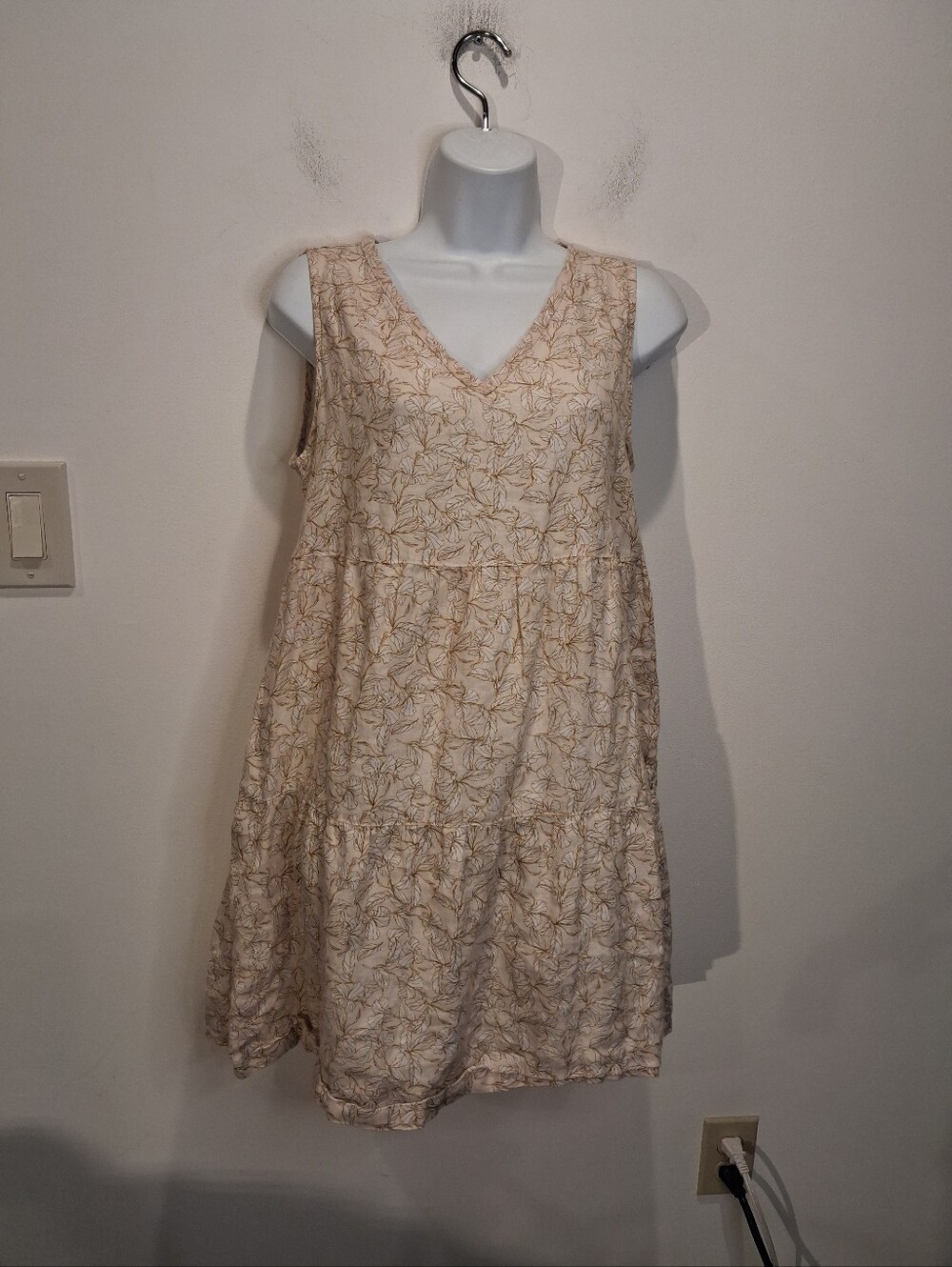 Rachel Zoe Size S Neutral Colored Floral Print 100% Linen Dress